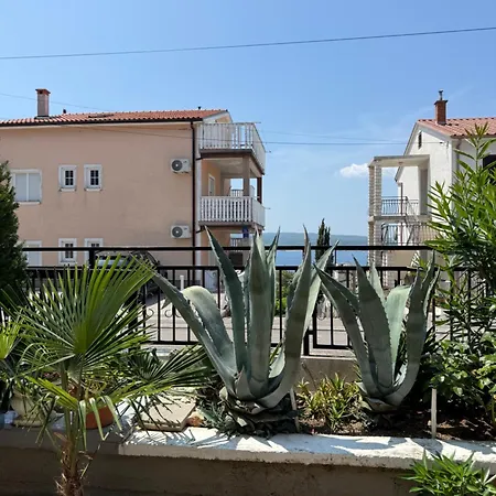 Jelena Apartment *